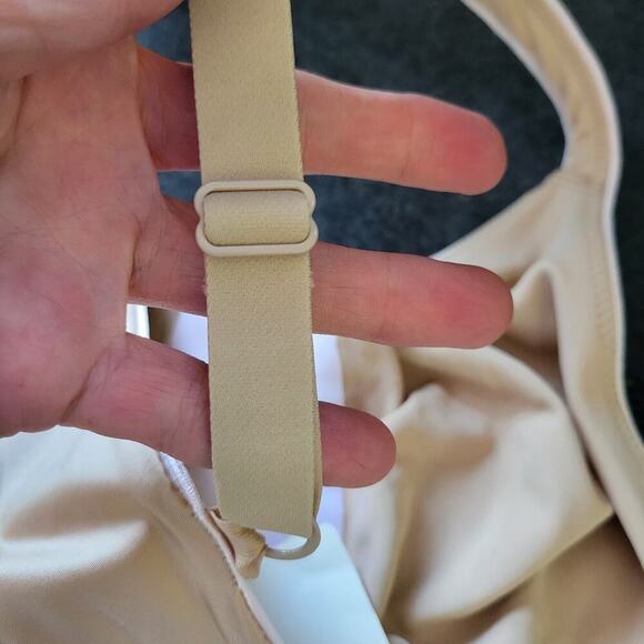 New Lilyette Minimizer Bra 40D Unlined Cups Underwire Adjustable Straps - Picture 5 of 5